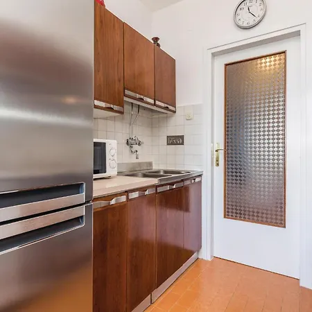 Daire 2 Bedroom Amazing In *