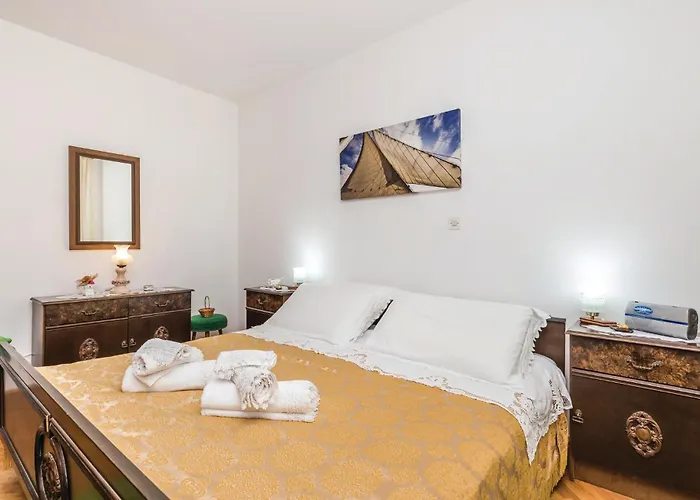 2 Bedroom Amazing In Lovran
